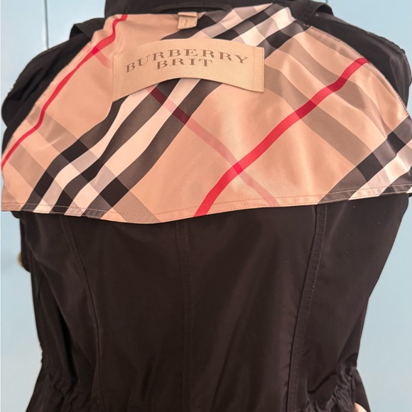Women's Burberry Black Jacket Size PS - Picture 7 of 9